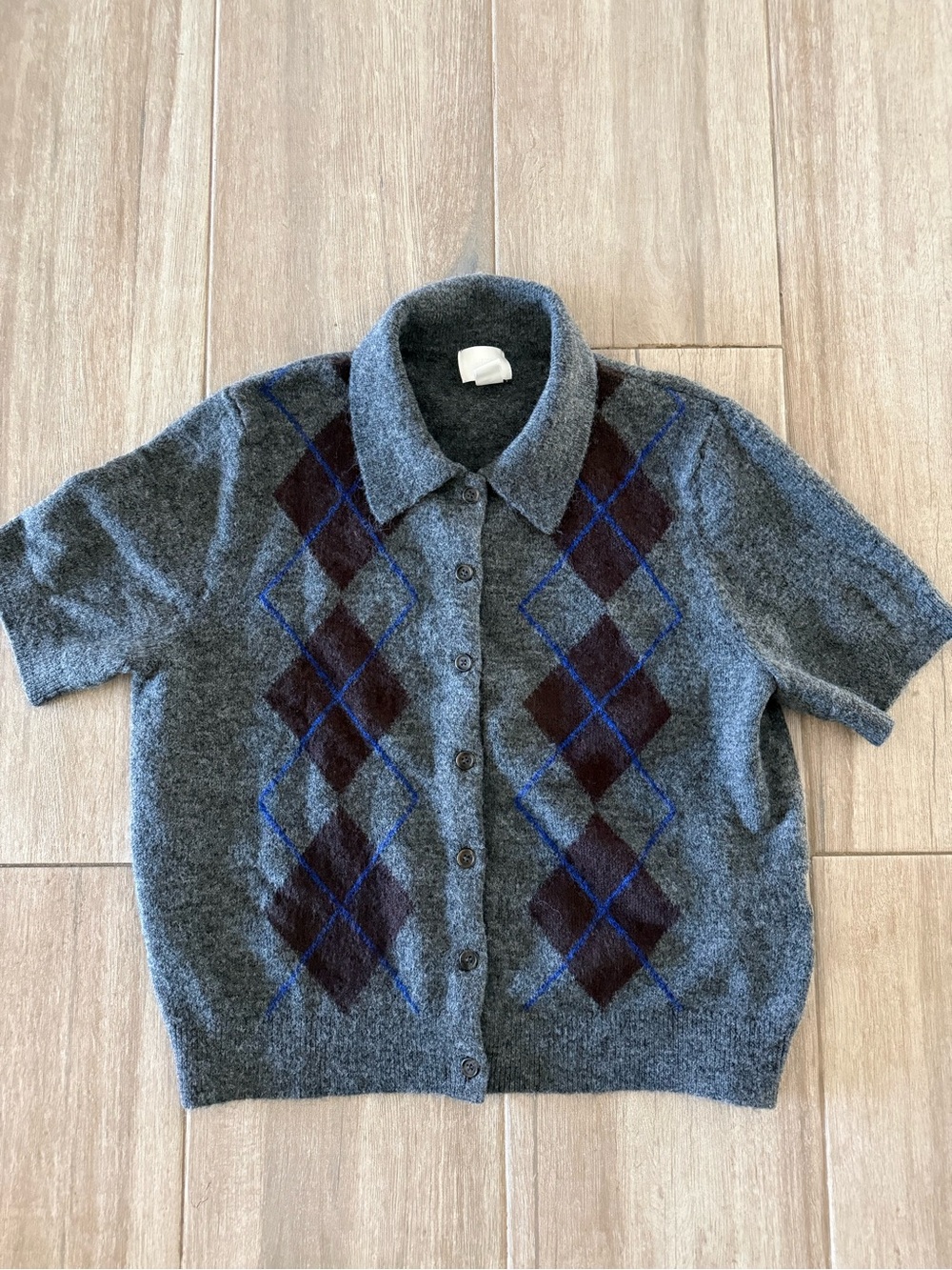 H&M Heather Gray Short-Sleeve Argyle Button-Up Sweater